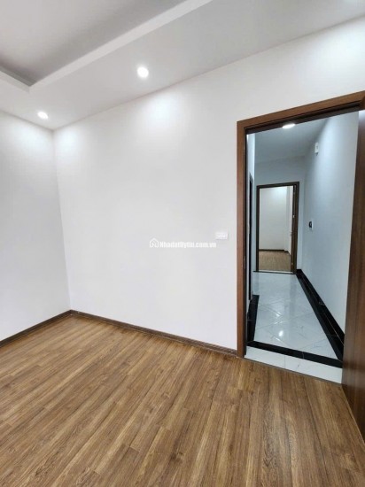 Cần bán gấp nhà Văn Miếu 46m 6 tầng, thang máy, gần ô tô hơn 12 tỷ